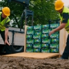 Рекламу Carlsberg запретили из-за акции с раздачей пива на стройке